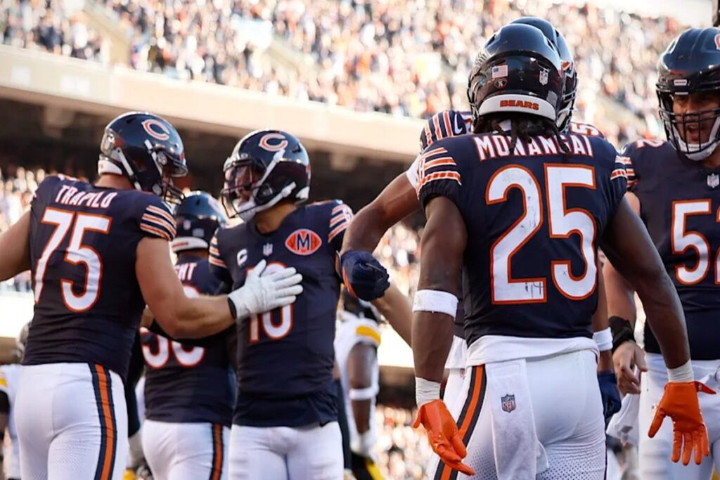 Bears-Steelers-231125
